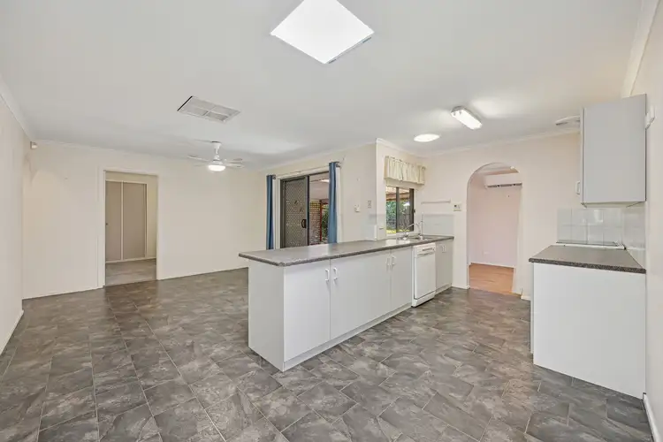 12 Henry Court, Morphett Vale SA 5162
