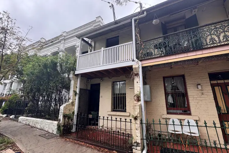 11 Bridge Street