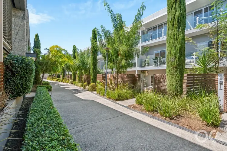 7 Southcott Walk