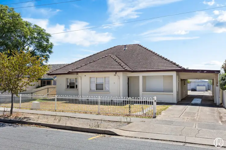 4 Condada Avenue, Park Holme SA 5043
