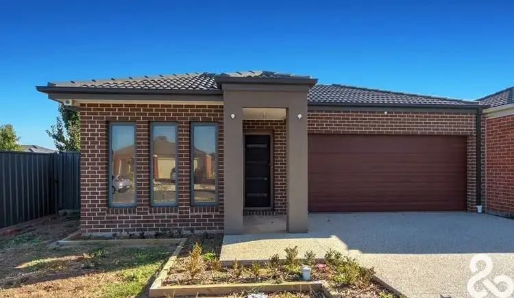 30 Duncombe Parkway