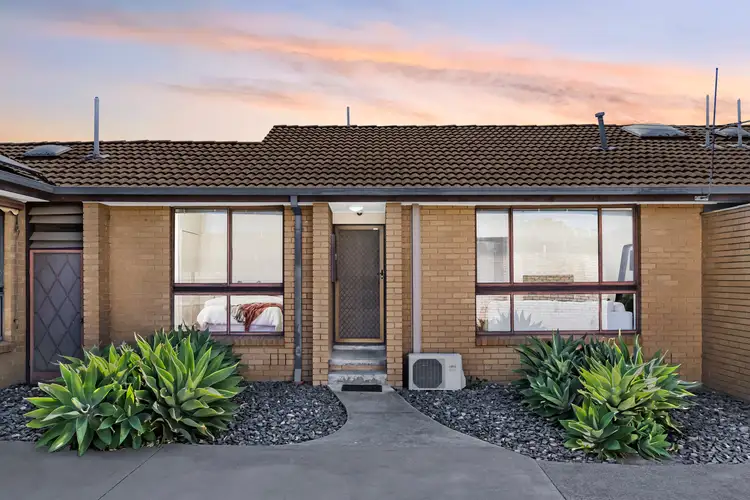 2/20 Wheatsheaf Road, Glenroy VIC 3046