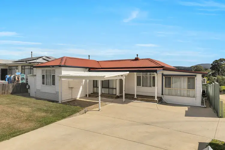 9 Bradley Street, Cooma NSW 2630