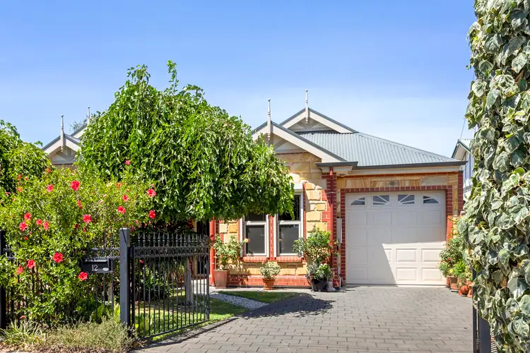 12 Grayson Street