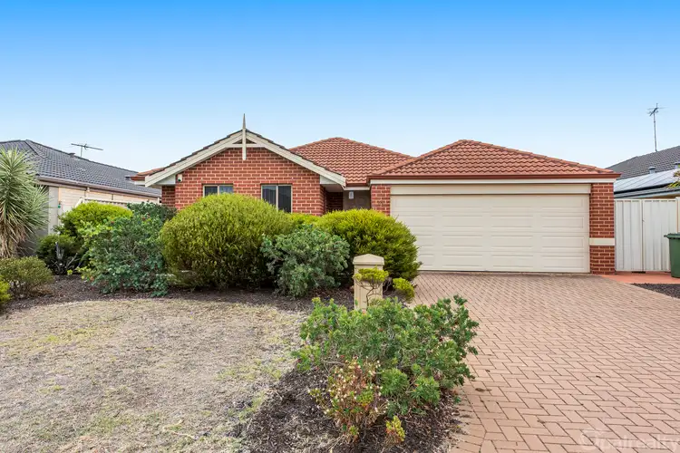 33 Highcliffe Circle