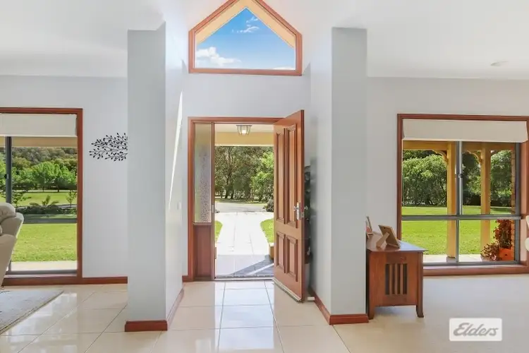 13 Lambourn Drive, West Wodonga VIC 3690