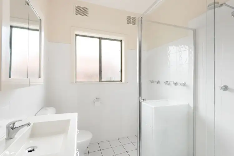 Third view of Homely unit listing, 2/6 Armstrong Street, West Wollongong NSW 2500