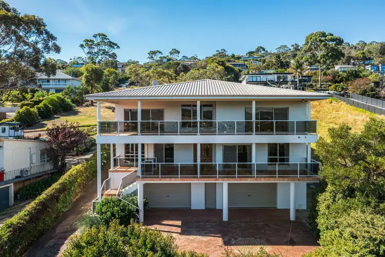 2 Mount Martha Road, Mount Martha VIC 3934
