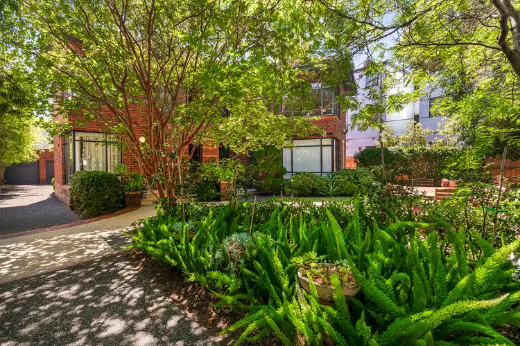 2/3 Westbury Grove, St Kilda East VIC 3183