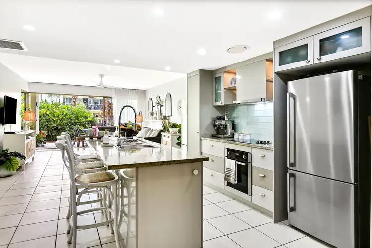 19/1 Grenada Way, Kawana Island QLD 4575