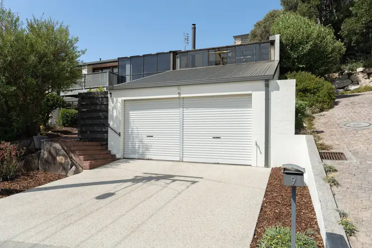 9 Monash Court, Devonport TAS 7310
