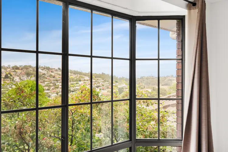 4/6 Namoi Place, Lenah Valley TAS 7008