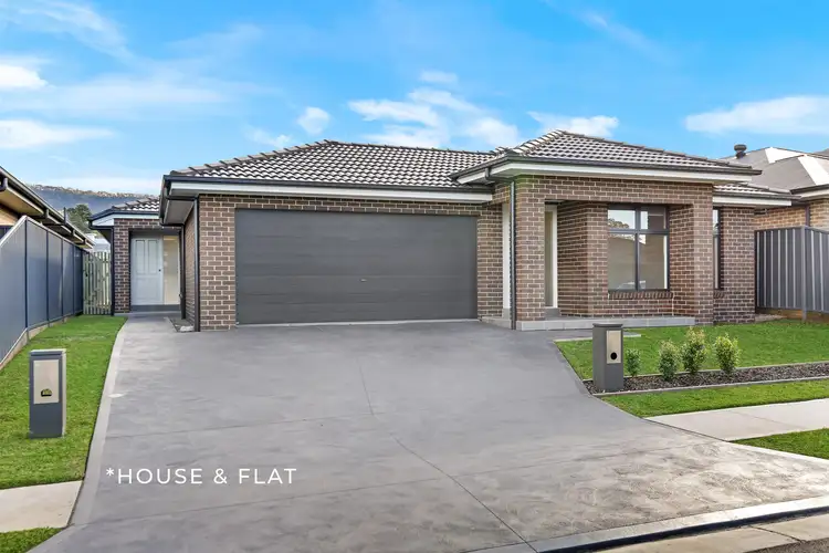 7 & 7a Neeson Road, Stream Hill NSW 2526