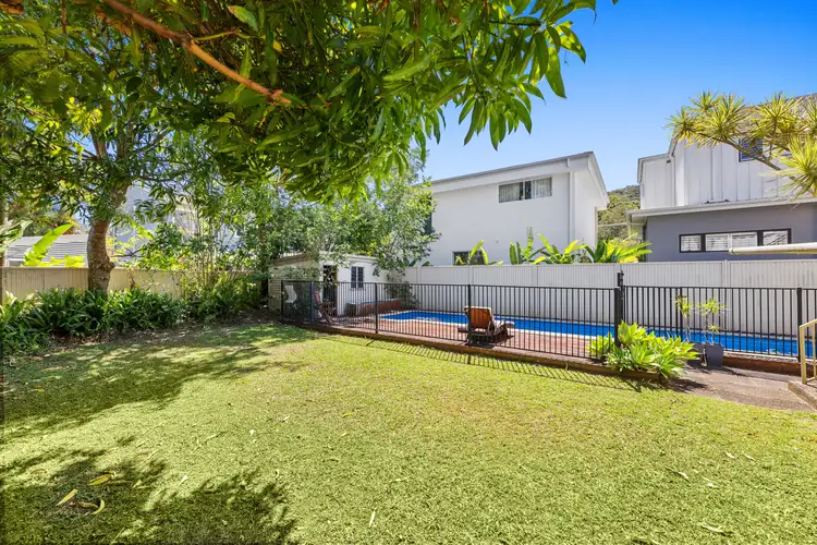 20 Tawarri Crescent, Burleigh Heads QLD 4220