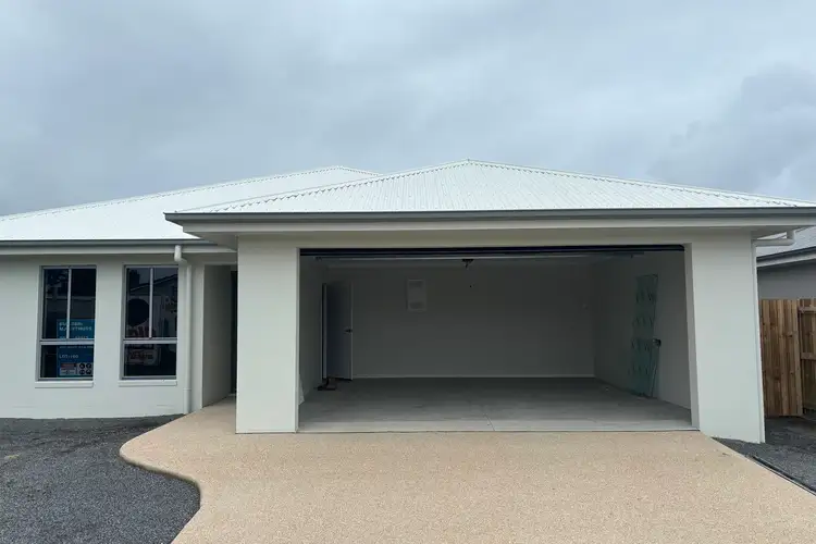 9 & 12 Barkeri Court, Rural View QLD 4740