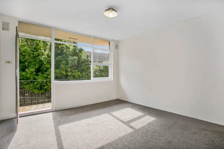 Main view of Homely unit listing, 2/18 Rickard Street, Balgowlah NSW 2093