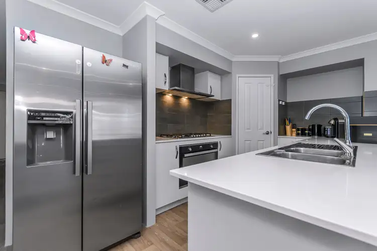 Sixth view of Homely house listing, 94 Greenpoint Way, Hilbert WA 6112