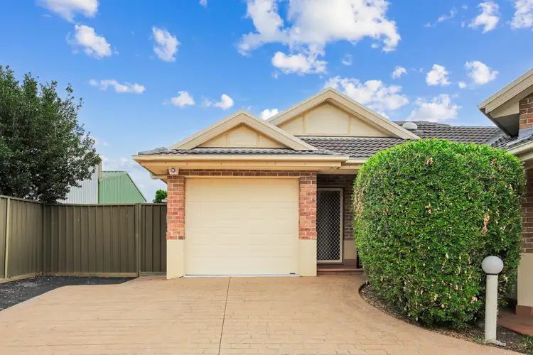 5/26 Carinya Road, Girraween NSW 2145