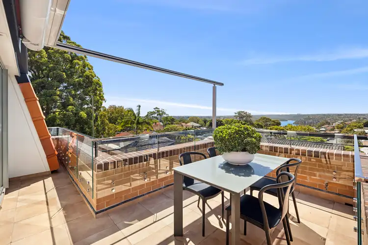 8/10 Cardinal Street