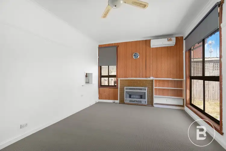 Fifth view of Homely house listing, 4 Daphne Street, Wendouree VIC 3355