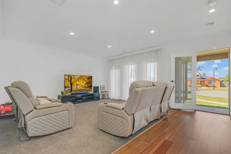Second view of Homely house listing, 8 Yeovil Court, Echuca VIC 3564