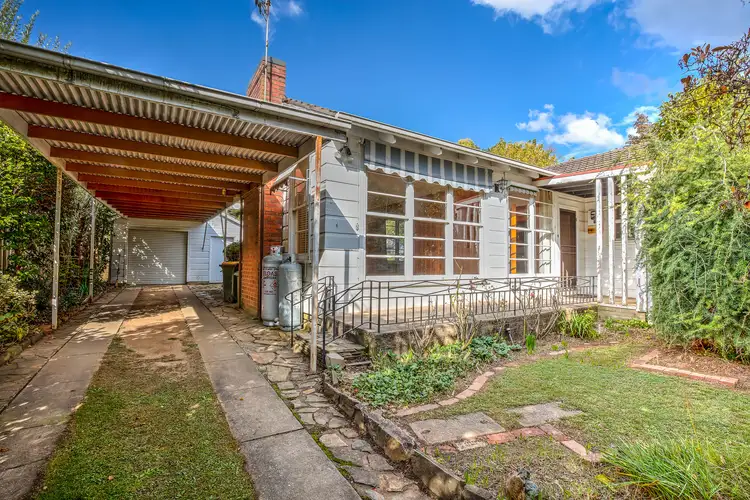4 Station Street, Bright VIC 3741