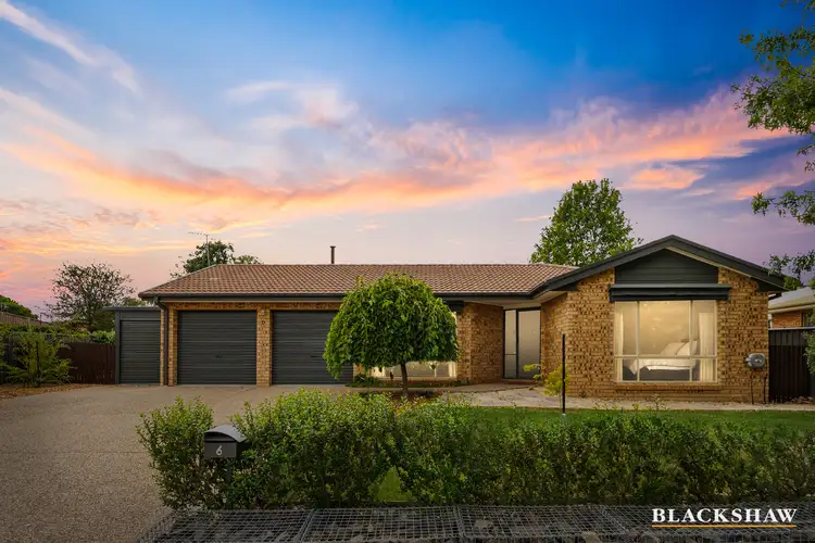 6 Acacia Drive