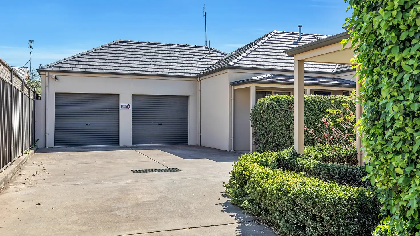 Main view of Homely unit listing, 3/83 Hare Street, Echuca VIC 3564