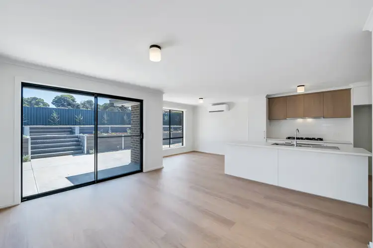 18 Victoria Parade, Hindmarsh Island SA 5214