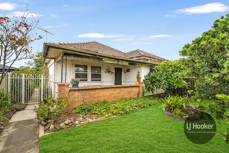 32 Aubrey Street