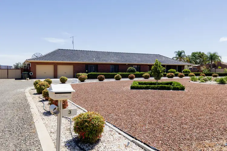 3 Catona Crescent