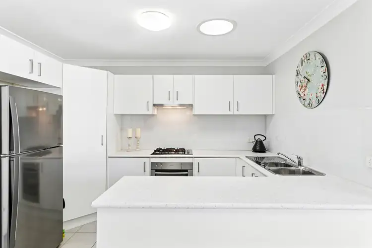 4 Dahlia Avenue