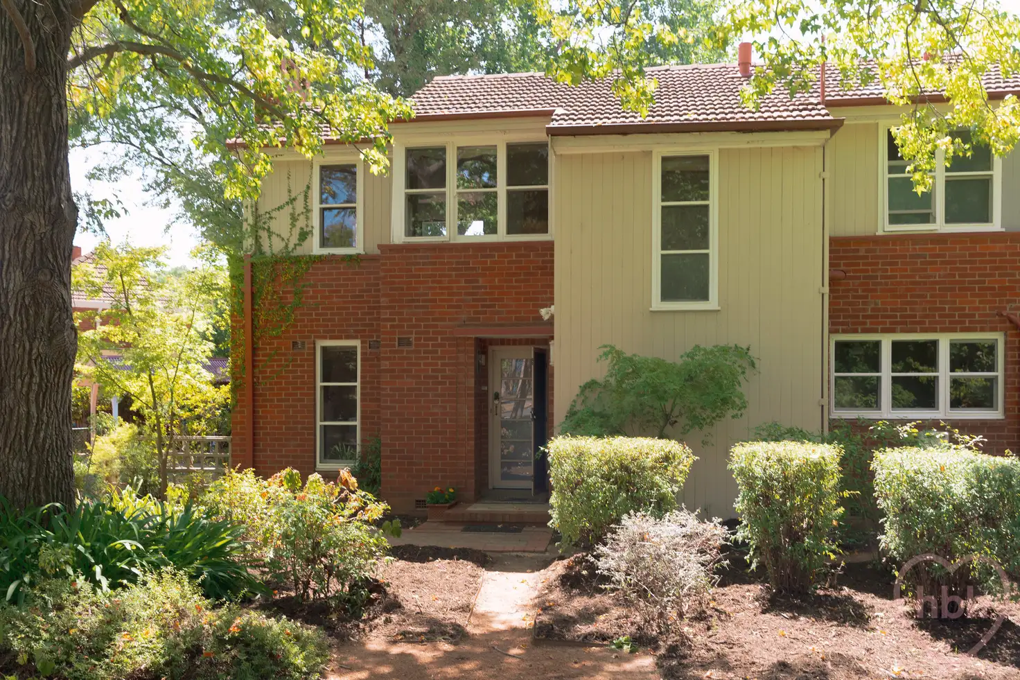 Main view of Homely semi-detached listing, 2 Amaroo Street, Reid ACT 2612