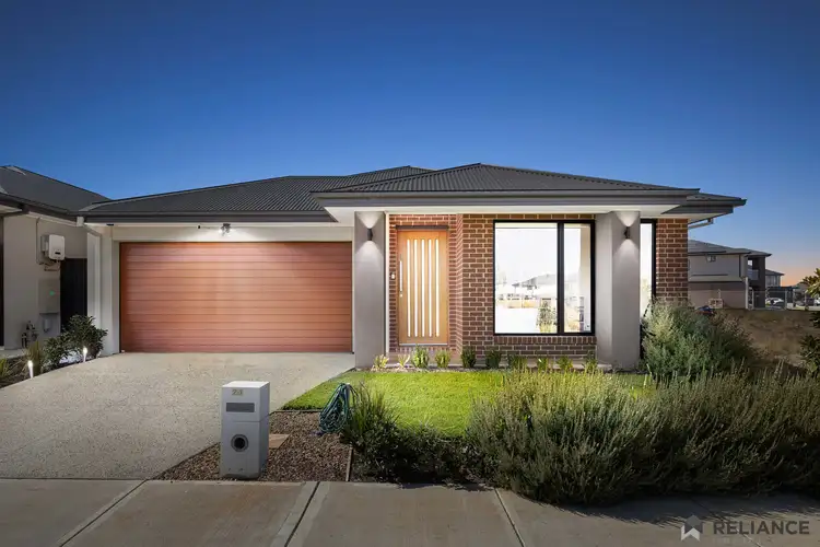 24 Faulks Street, Bonnie Brook VIC 3335