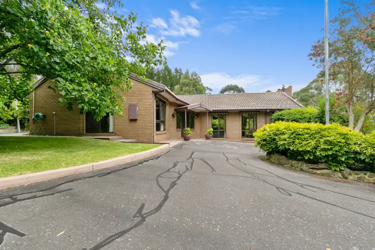 100 Glanville Crescent, Hazelwood North VIC 3840