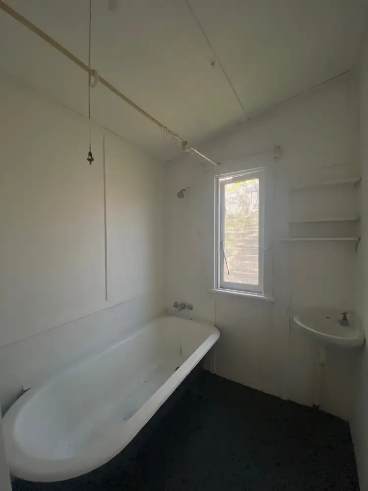 Fifth view of Homely unit listing, 2/18 Myrtle Street, Coniston NSW 2500