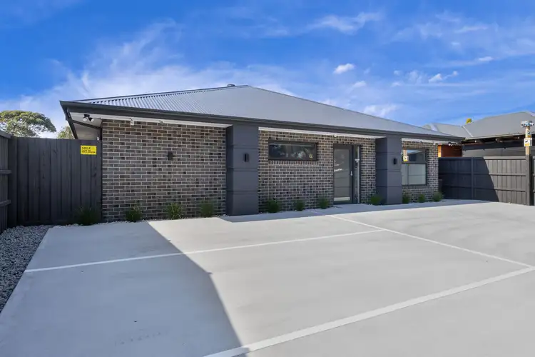 Room 9/13 Pine Street, Frankston North VIC 3200