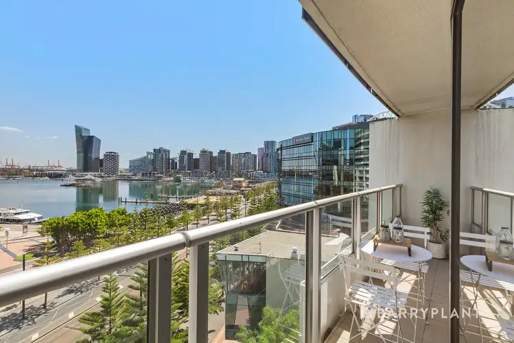 803/100 Harbour Esplanade, Docklands VIC 3008