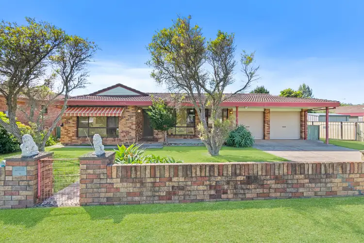 14 Tristania Parade, Maloneys Beach NSW 2536