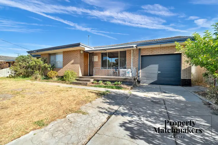 42 Bishop Road, Middle Swan WA 6056