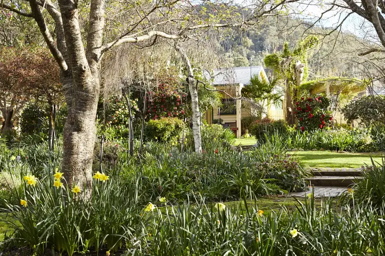 30 Coronation Avenue, Bright VIC 3741