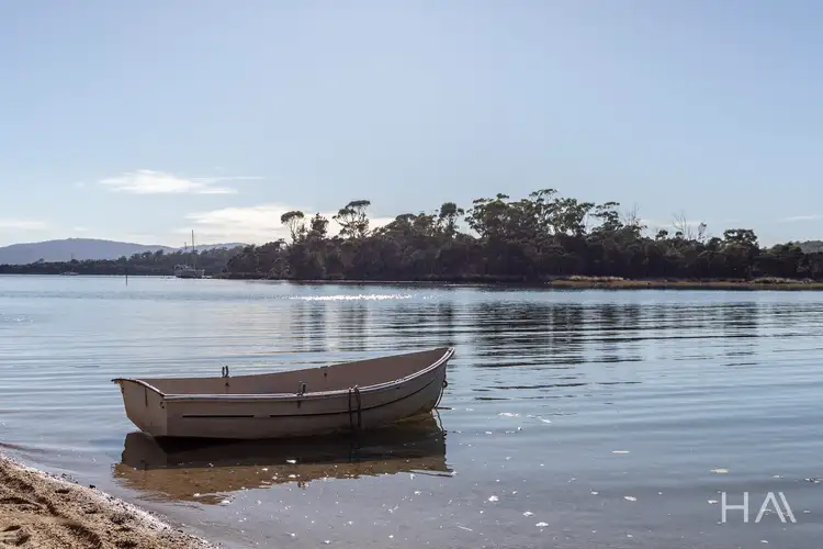 4434 West Tamar Highway, Beauty Point TAS 7270
