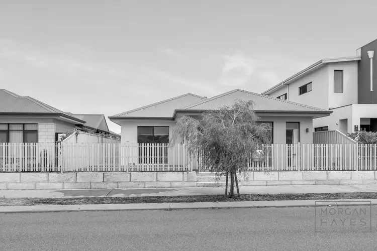 7 Ferrolana Chase, Madora Bay WA 6210