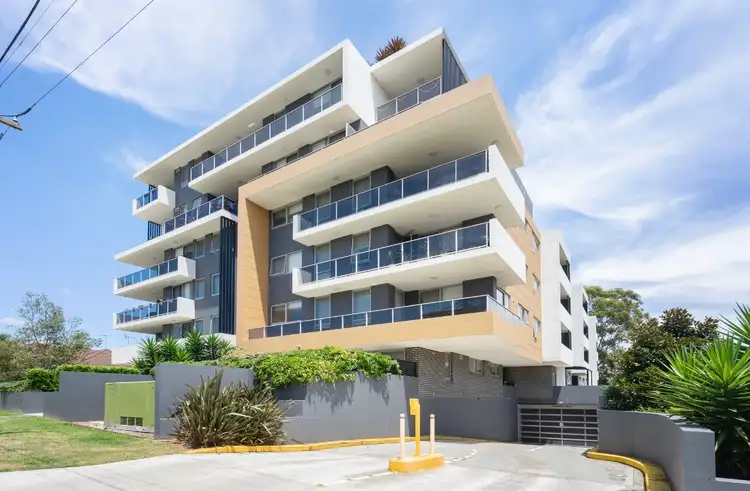 503/31 Carinya Street