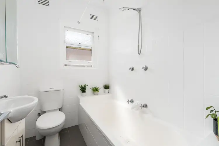 Sixth view of Homely apartment listing, 5/3 Burke Road, Cronulla NSW 2230