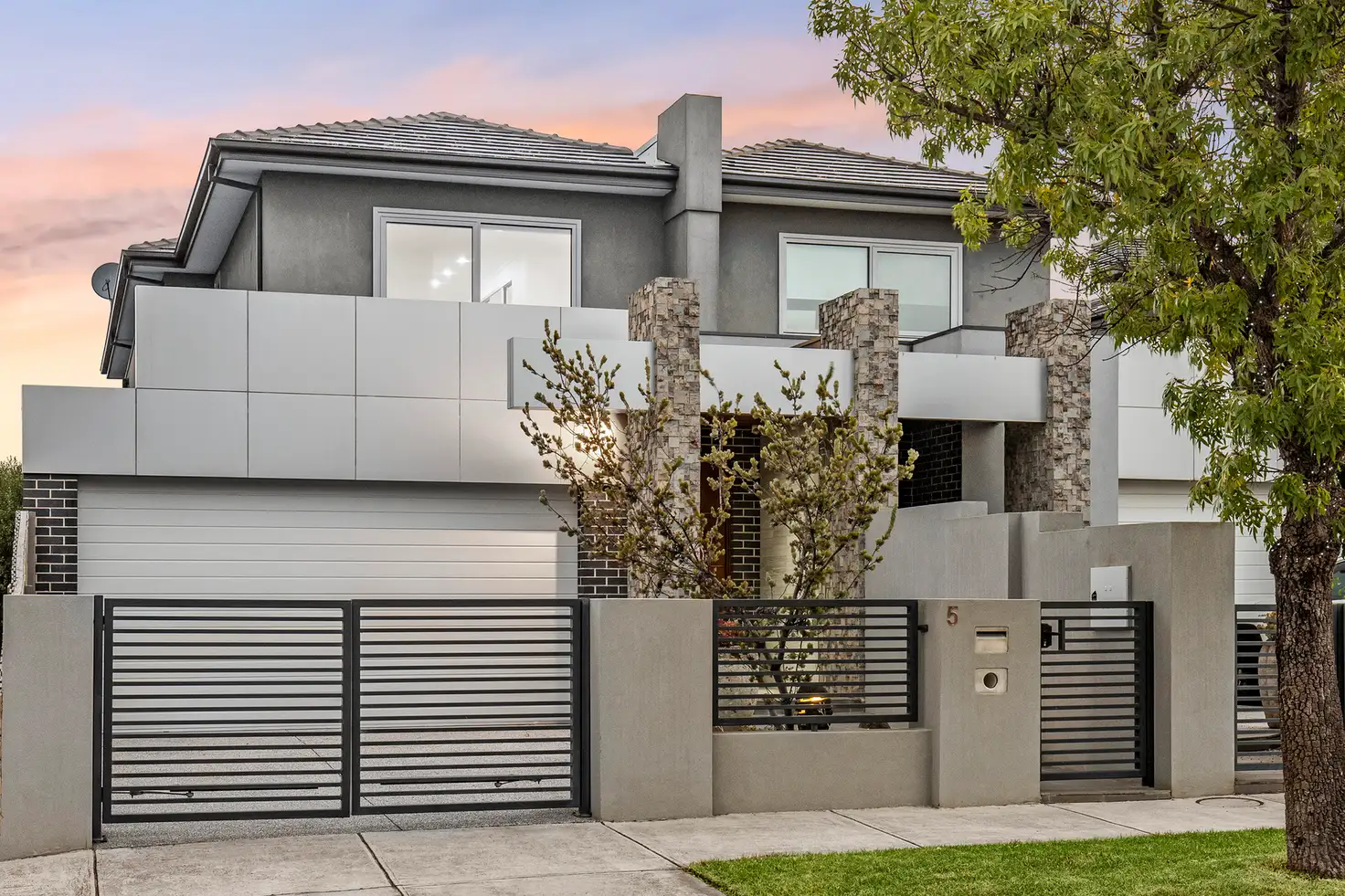 Main view of Homely house listing, 5 Arthur Street, Aberfeldie VIC 3040