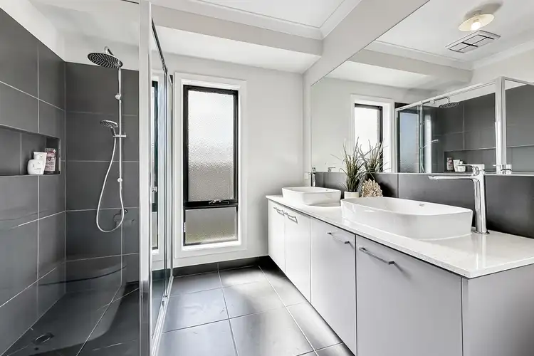 Sixth view of Homely house listing, 20 Newton Avenue, Warragul VIC 3820