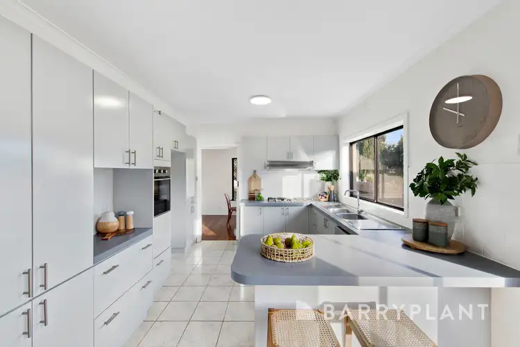 Sixth view of Homely house listing, 5 Bond Avenue, St Albans VIC 3021