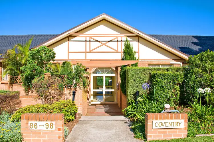 13/96 Yathong Road, Caringbah NSW 2229