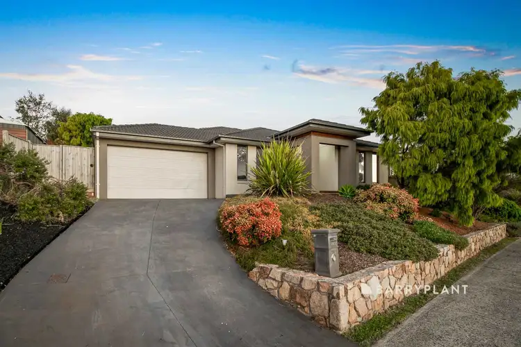 105 Jackson Drive, Drouin VIC 3818